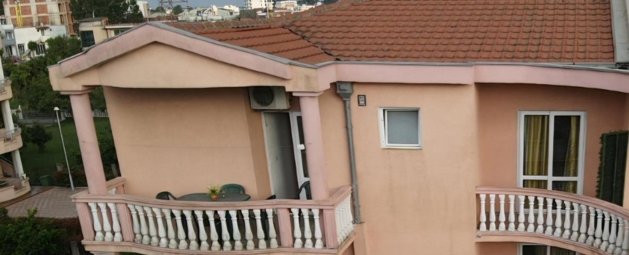 Kurt Apartaments Ulcinj Buitenkant foto