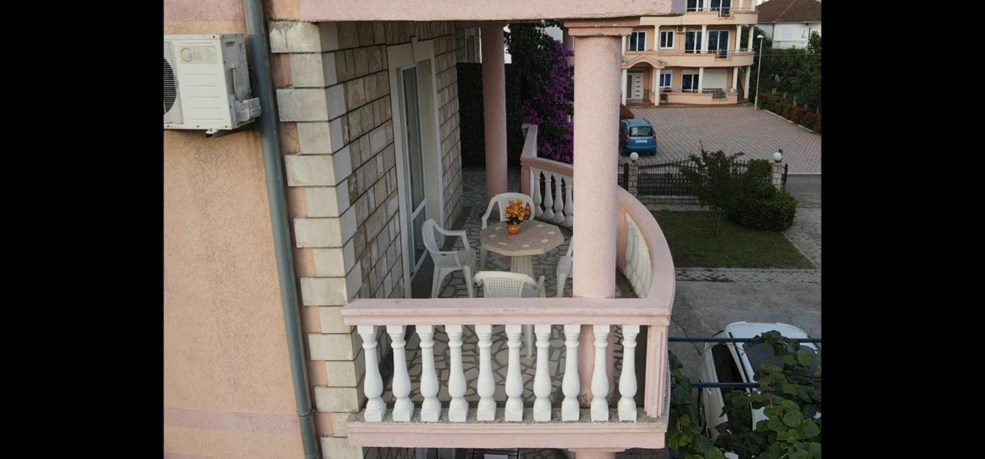 Kurt Apartaments Ulcinj Buitenkant foto