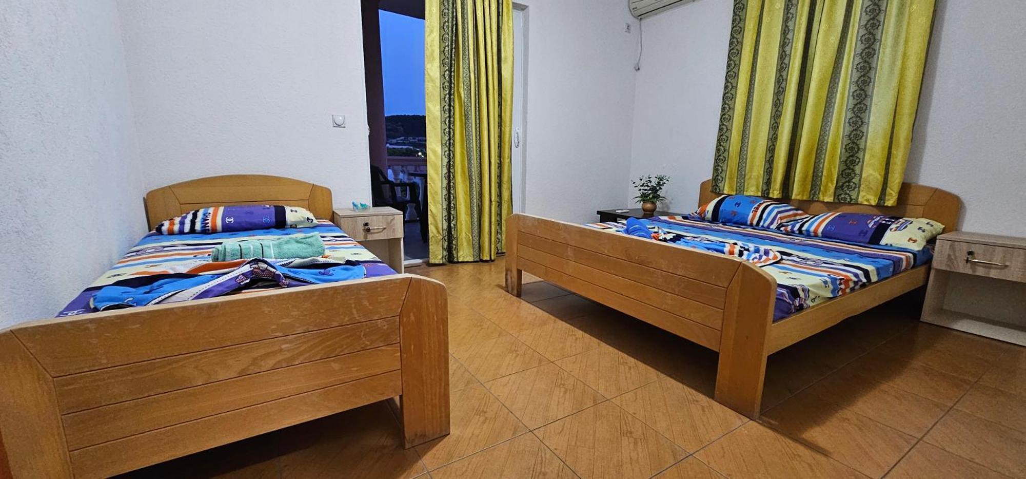 Kurt Apartaments Ulcinj Buitenkant foto