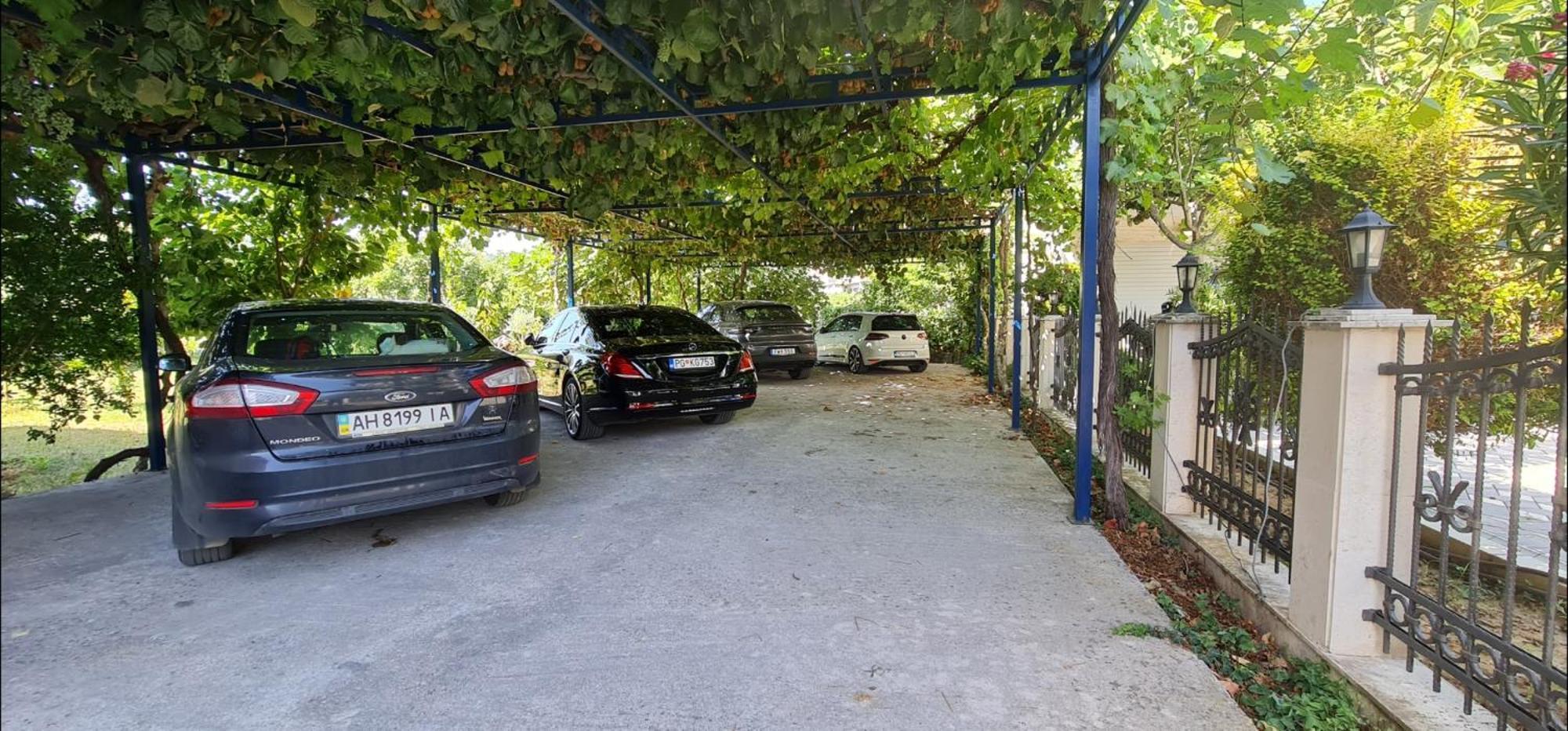 Kurt Apartaments Ulcinj Buitenkant foto